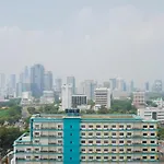Luxurious Studio At Capitol Suites Apartment By Travelio