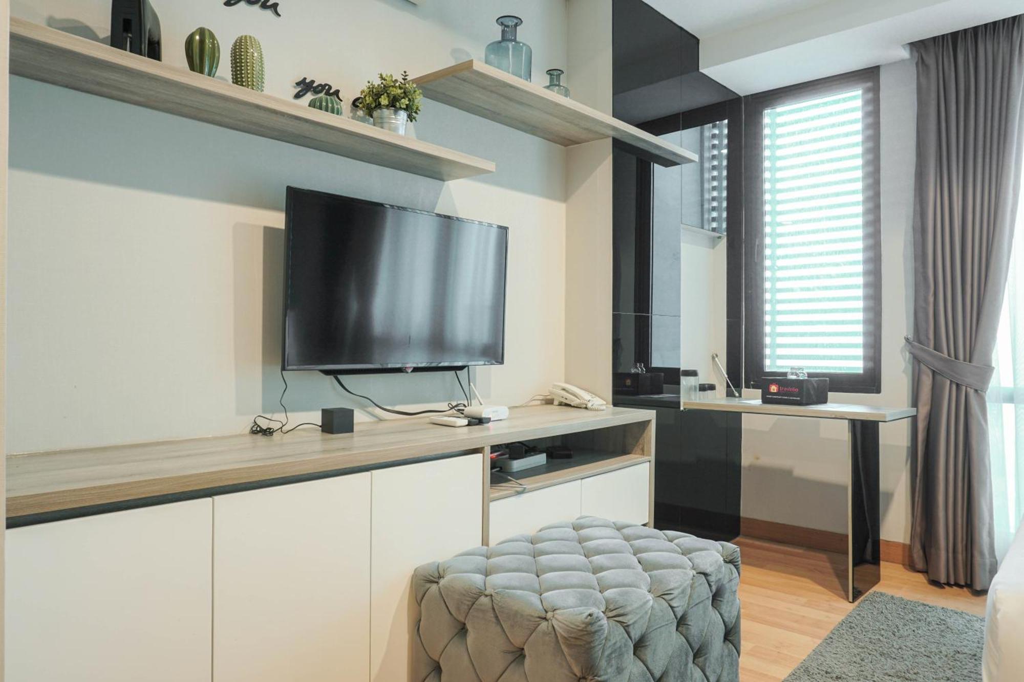 Luxurious At Capitol By Travelio * Jakarta